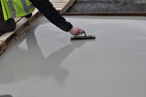Larsen 1550 Self Levelling Screed Trowel Finished