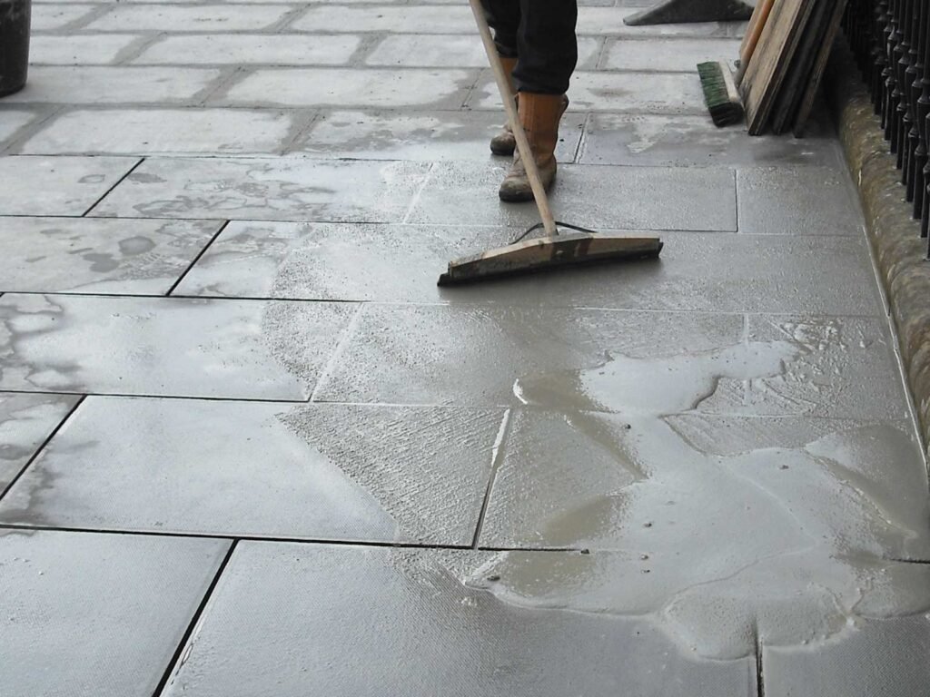 Applying Flowpoint slurry grout