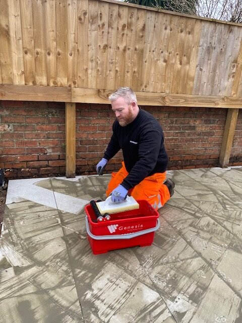 Washing off Flowpoint Fine with a washboy