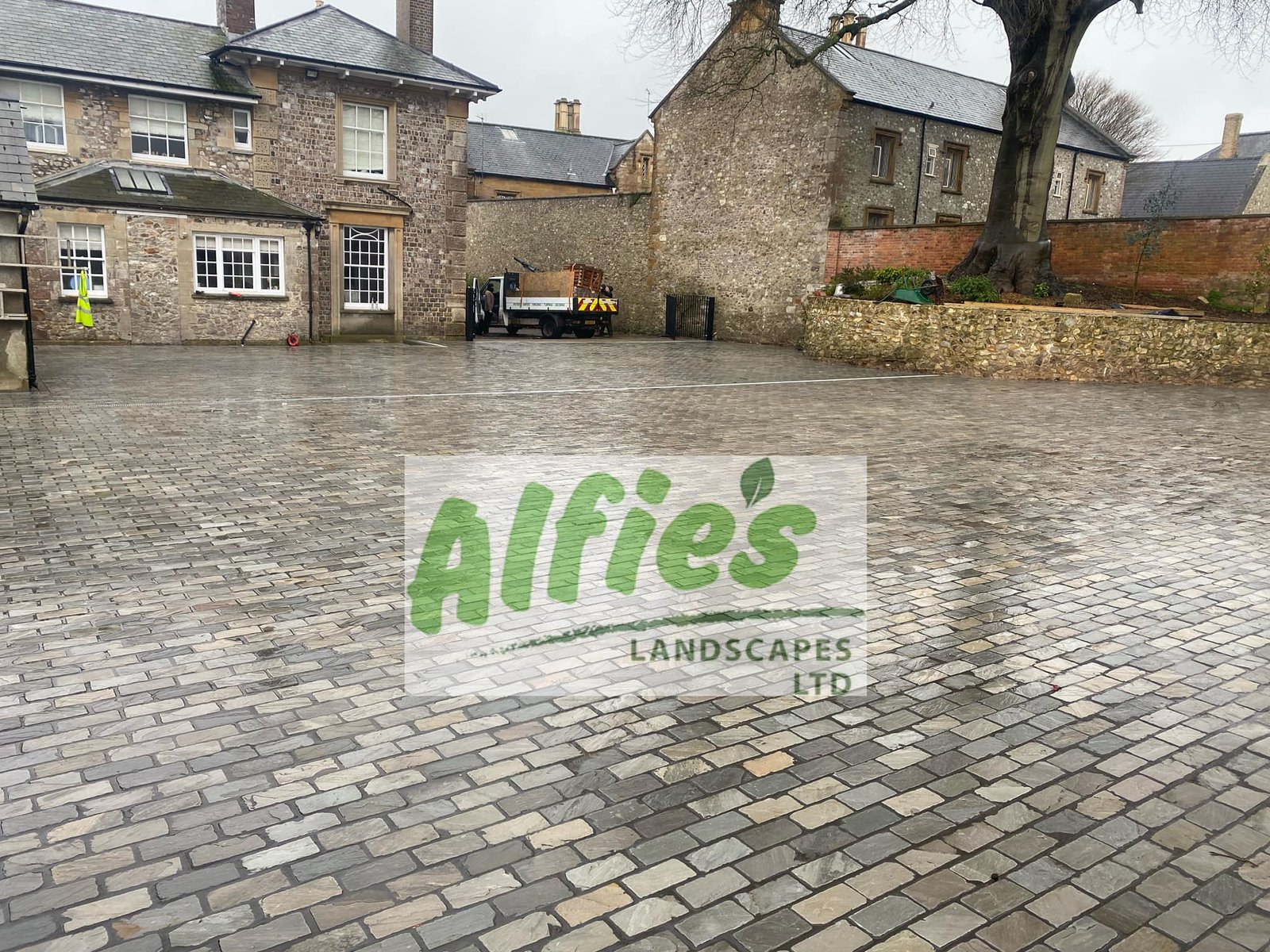 Driveway pointed with Flowpoint