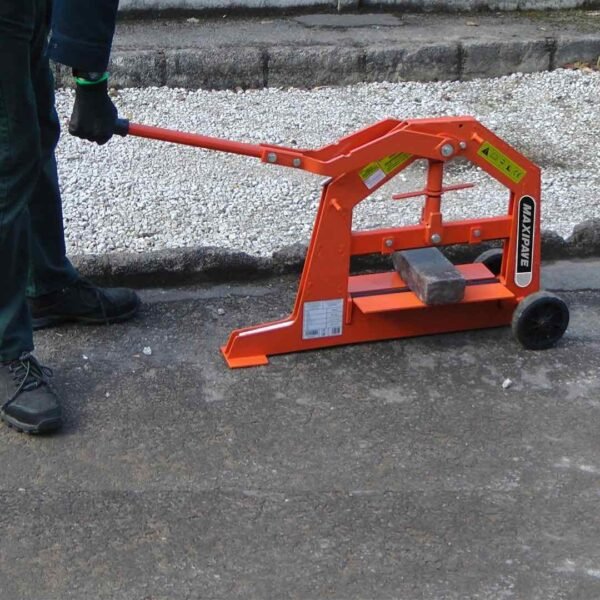 Belle Maxipave Action