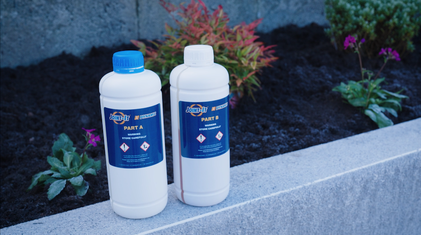Hardener & resin bottles for Joint-It Dynamic grout